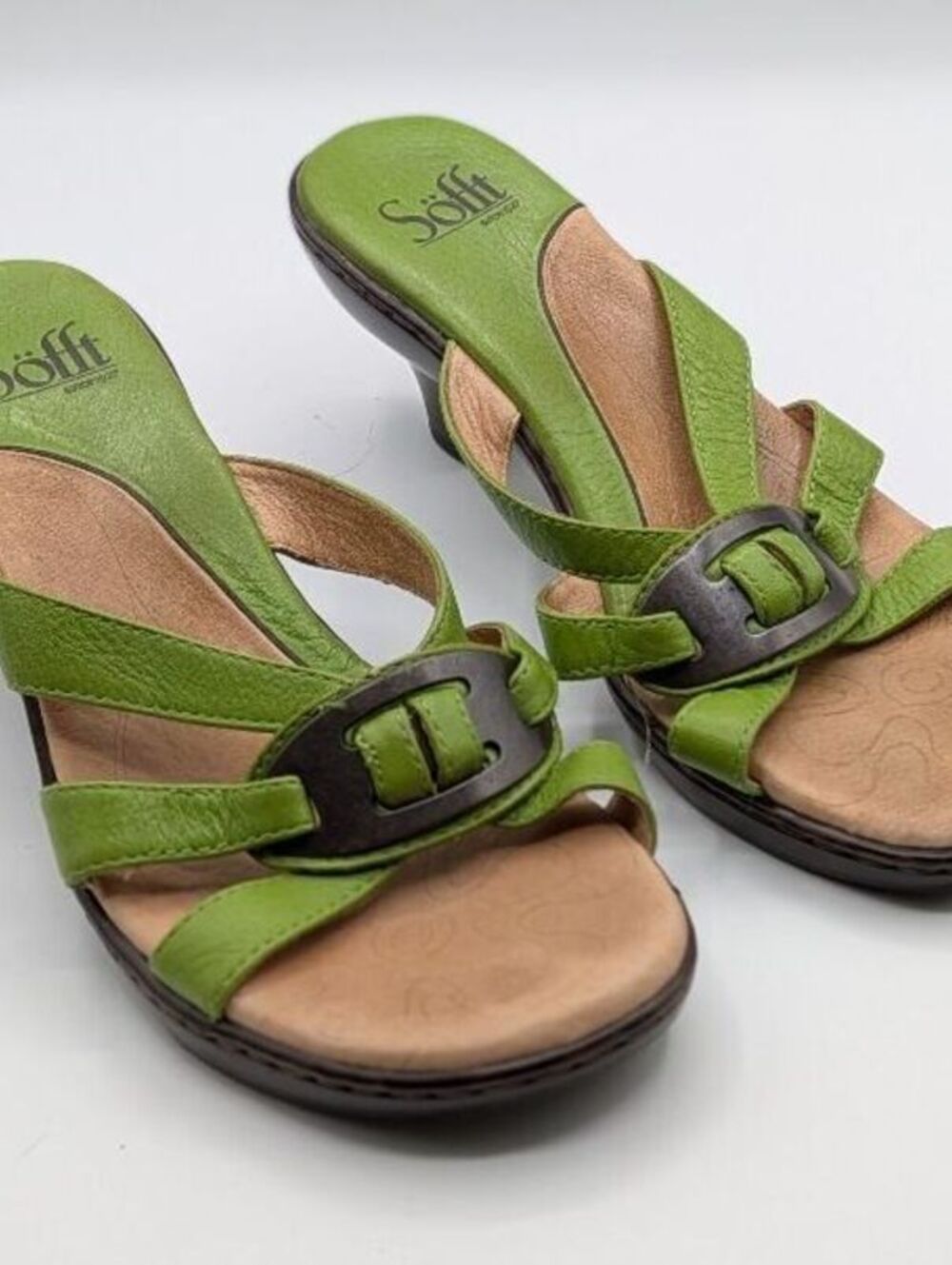 Söfft Size 6.5 $130 Green Leather Strappy Buckle 2.5" Heel Slide Mule Sandals